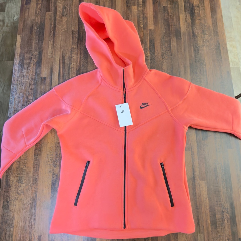 Bright Coral Nike Tech
